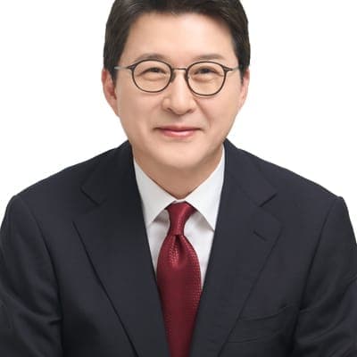 신동욱